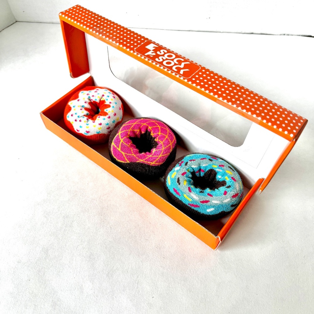 Cute Bamboo Donut Socks in Gift Box (3-pack) - Picture 4 of 11